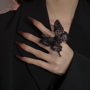 食指戒指女夸张大个性，暗黑又又欲大蛾子蝴蝶，小众设计神仙配饰发