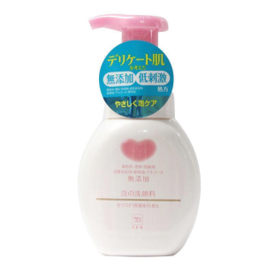 保税区 日本COW牛乳石碱共进社 泡沫洗颜洁面乳洗面奶 200ml