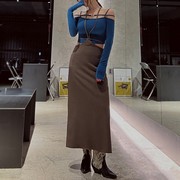 显瘦黑色高腰包(高腰包)臀半身裙，2023秋款设计感绑带后开叉性感吊带长裙女
