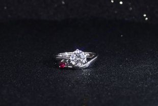 s925莫桑钻戒指纯银，镶红宝石戒圈可调节送女友送妈妈礼物