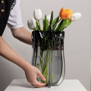 柏梵现代简约轻奢高档玻璃，花瓶摆件客厅玄关餐桌，透明琉璃插花装饰