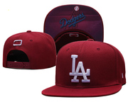 酒红色帽子时尚百搭棒球帽，青年街舞涂鸦圆顶帽，hiphop街头滑板帽