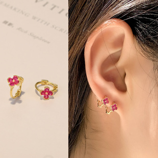 s925纯银耳环耳扣女气质，甜美玫红锆石花朵，圈圈耳钉可爱迷你小耳圈