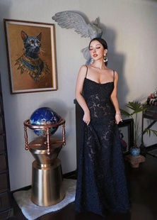house同款高级感复古优雅黑天鹅，蕾丝花朵超长显瘦连衣裙晚宴礼服