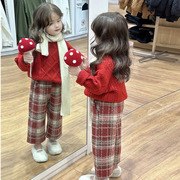 女童套装红色毛衣加厚2023冬儿童宝宝新年装麻花针织衫加绒格子裤