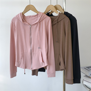 粉红色拉链短款小外套，女垂感少女风，春夏薄款纯色简约练功服空调衫
