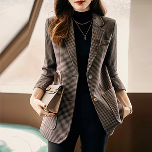 灰色格子小西装外套，女春秋季高级感韩版休闲气质，毛呢厚款西服上衣