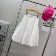 品牌2024夏季女童花朵，蕾丝裙白色，半身裙伞裙花边裙中长款裙子