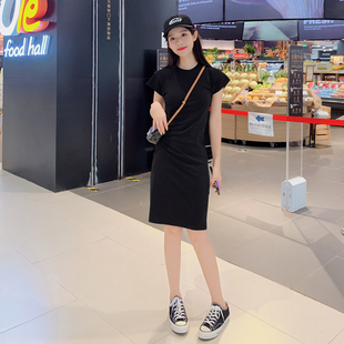 法式连衣裙女夏季2024修身显瘦气质短袖裙子，设计感黑色包臀裙