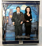 发 Barbie The Addams Family 2000 亚当斯一家芭比娃娃礼盒