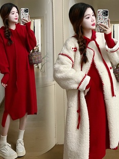 孕妇连衣裙套装秋冬装2023羊羔绒，外套长款红色，卫衣长裙两件套