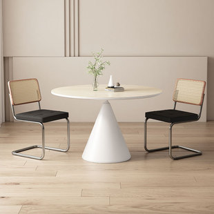 小户型轻奢侘寂风创意白色岩板饭桌，全托圆形洞石餐桌简约现代家用