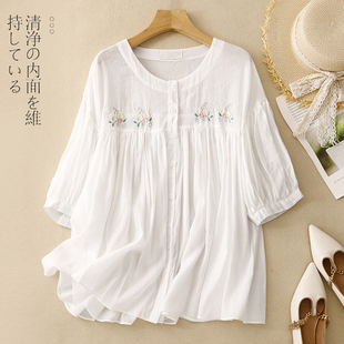 新中式国风绣花白色衬衫女夏季大码遮肚子，显瘦棉麻娃娃衫减龄上衣