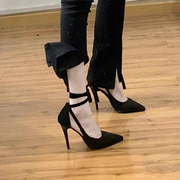 罗马凉鞋2023年女交叉绑带，黑色包头高跟鞋女细跟性感缠绕女鞋