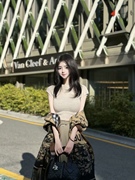 lovingu看起来很松弛的一套韩国的超大伞裙+薄款上衣