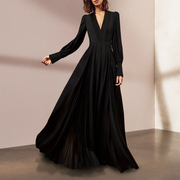 高级感黑色连衣裙气质V领礼服裙小众设计感褶皱长裙大摆及踝女新