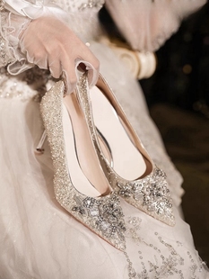 水晶婚鞋女2024法式主婚纱，不累脚新娘鞋，小众高级感伴娘高跟鞋