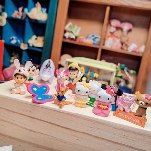 正版散货迷你小公仔  helloKitty 伊尔驴皮杰猪 轻松熊匹诺曹摆件