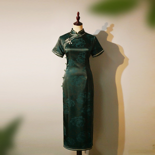 气质墨绿色长款侧八扣中年妈妈装喜婆婆喜妈妈中式改良旗袍礼服