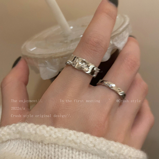 银色素圈戒指女指环，轻奢小众设计高级感冷淡风情侣韩系装饰食指戒