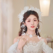新娘头饰白色超仙韩式造型绢纱流苏发箍花朵颈链婚纱礼服配饰套装