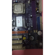 精英主板P4M800PRO-M2 REV 2.0主板AGP插槽，DDR2内存