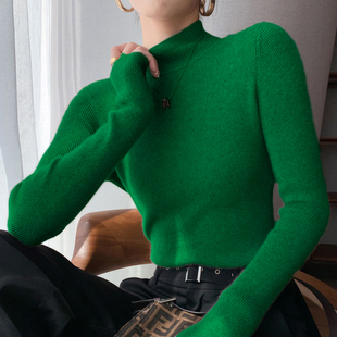 秋冬季半高领绿色内搭针织衫女薄款打底毛衣软糯洋气百搭上衣