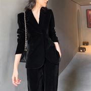 黑色金丝绒两件套女2023年秋冬季装时尚气质，修身显瘦丝绒西服外套