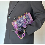 ciliclutch方盒造型，创意紫色拼接晚宴手包