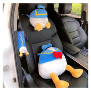 汽车载头枕护肩套装创意毛绒蓝帽鸭车内装饰品用品可爱护颈枕唐老