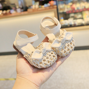 女宝宝凉鞋1一2-3岁小童公主，夏季婴儿鞋子，透气防滑软底学步鞋