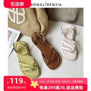 弄里人佳大码女鞋41-43凉鞋夏平底(夏平底)潮，罗马风夹趾4042加宽胖脚