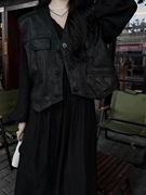 2023秋季韩版黑色简约PU皮马甲女叠穿外搭复古小坎肩时尚马夹上衣