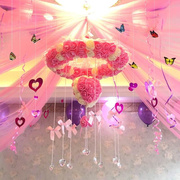 新婚结婚拉花婚房装饰卧室吊顶花球挂饰场景，布置欧式房间气球用品