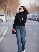 黑色半高领针织开衫女秋冬修身短款双拉炼今年流行的毛衣外套
