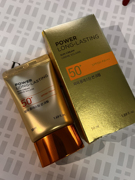 香港采购thefaceshop天然超保水，持久防晒乳防晒霜spf50升级版