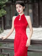 年轻款小个子新中式挂脖红色旗袍礼服2023日常无袖高级感修身