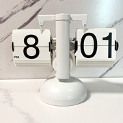 妙刻欧式小天平客厅座钟复古创意单脚个性艺术家居钟表自动翻页钟