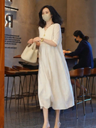 2023年夏季白色V领气质连衣裙女神范时尚高级感宽松法式长裙