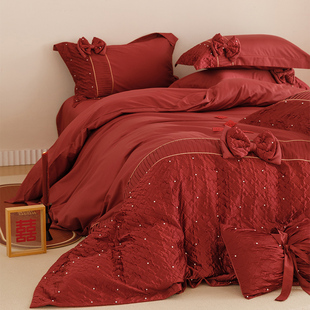 简约婚庆床品四件套全棉，立体蝴蝶结绣花红色结婚被套，床单床上用品