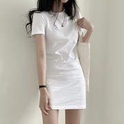 白色圆领t恤连衣裙女短袖2023夏修身(夏修身)显瘦中长款百搭打底裙子
