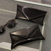 超高档的gm眼镜盒黑色墨镜，信封包便携皮质饰品口红收纳袋太阳镜盒