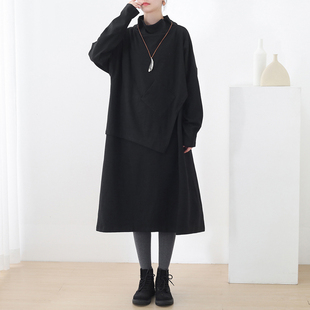 22秋冬季暗黑系，原创设计中长款纯棉宽松大码不对称贴布套头连衣裙