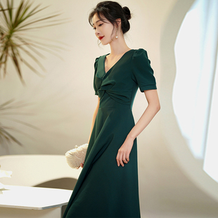 墨绿色小晚礼服裙平时可穿小众高级感优雅宴会气质名媛洋装连衣裙