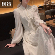  白色泡泡袖连衣裙秋冬女温柔风气质法式小众设计感长裙子