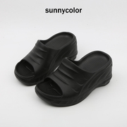 sunnycolor增高跟拖鞋，女夏季外穿一字，拖松糕厚底凉拖坡跟沙滩鞋