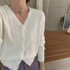 日系白色v领麻花针织，开衫女修身打底毛衣，气质外穿长袖上衣潮