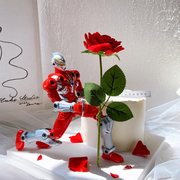 情人节变形超人蛋糕装饰摆件七夕情侣下跪求婚钢铁侠红玫瑰花插件