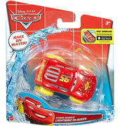 mattel美泰汽车总动员玩具车，玩水戏水回力赛车宝宝，洗澡麦昆玩具车
