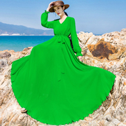 旅行拍照复古V领长袖翠绿色雪纺连衣裙女海边度假沙滩裙飘逸长裙